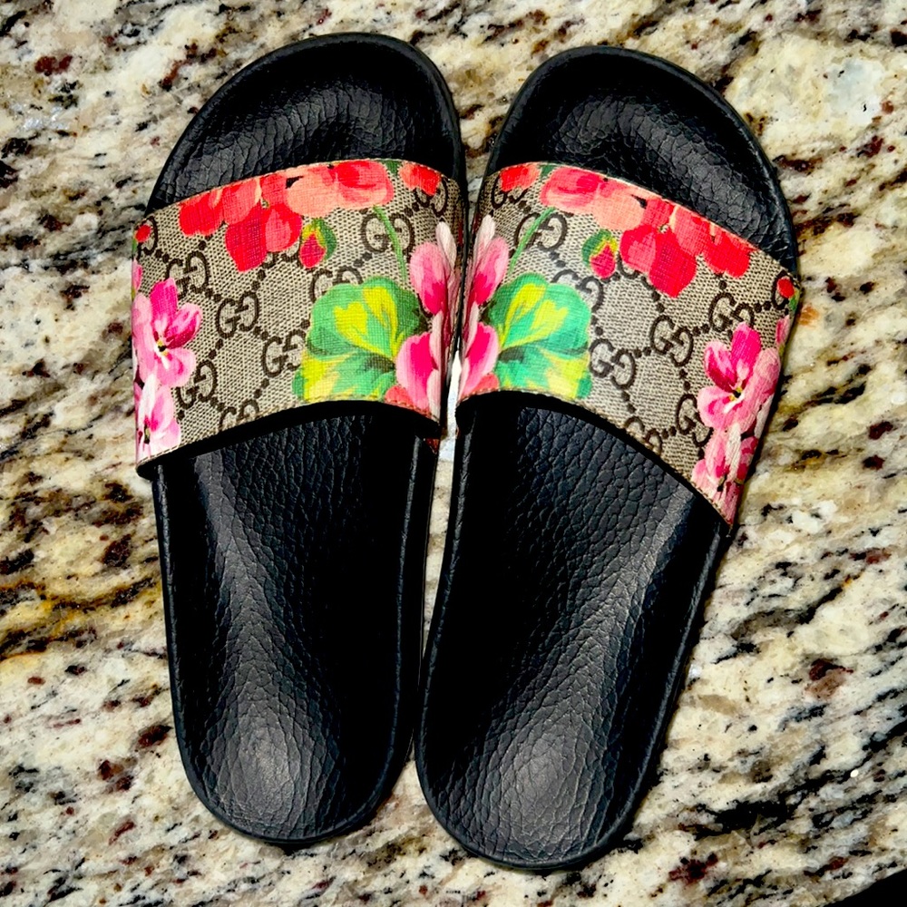 Gucci GG Blooms supreme slides